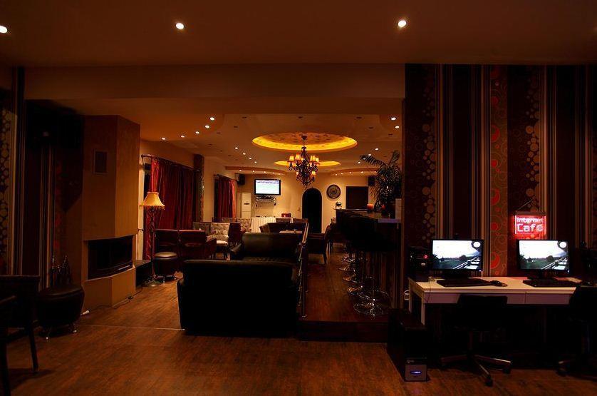 Pantheon Hotel & Suites Nerotriviá Eksteriør billede