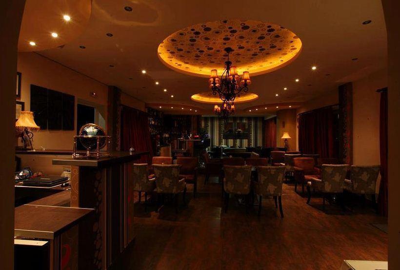 Pantheon Hotel & Suites Nerotriviá Eksteriør billede